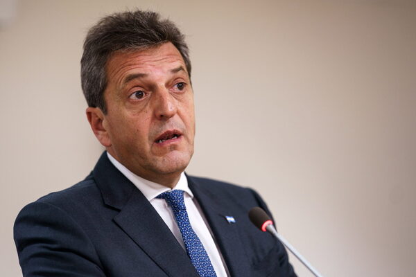 Argentina pagará un "refuerzo" a los trabajadores informales golpeados por la inflación - MarketData