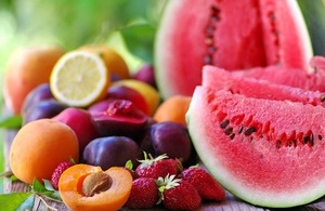 Hidratación y reducción en el consumo de sal claves para afrontar extremo calor