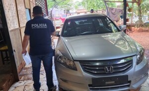 Un detenido y un auto recuperado en allanamiento en Che La Reina