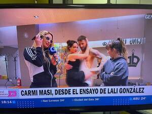 ¿Habrá beso en el próximo baile de Lali González?