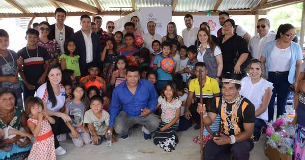 La Nación / Registro Civil festejó 143 años llevando servicio integral a cuatro comunidades indígenas