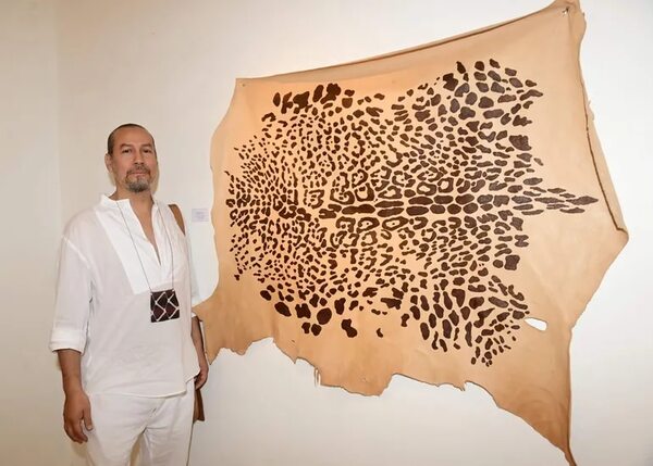 El artista visual Marcos Benítez inauguró su muestra “Feral” - Sociales - ABC Color