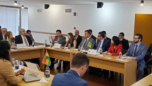 La región ratificó rechazo al peaje, pero Argentina sostiene la medida
