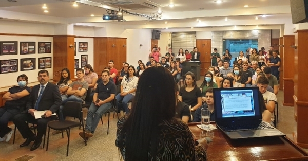 BECAL ofrece charla sobre “Oportunidad para estudiar en Harvard”