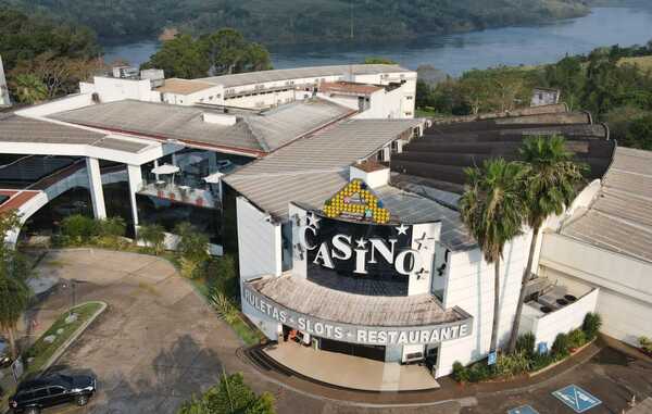 IPS “regala” su colosal Hotel Casino Acaray, mientras precariedad abunda en la previsional - La Clave