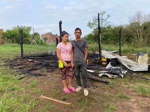 Pareja joven pierde todo en incendio: necesitan ayuda para reconstruir su hogar
