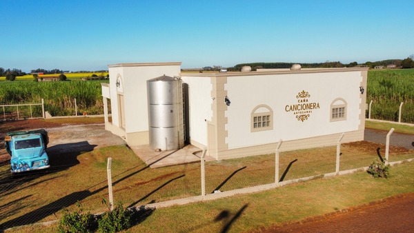 Desde Naranjal, una microempresa produce caña artesanal “premium” - La Clave