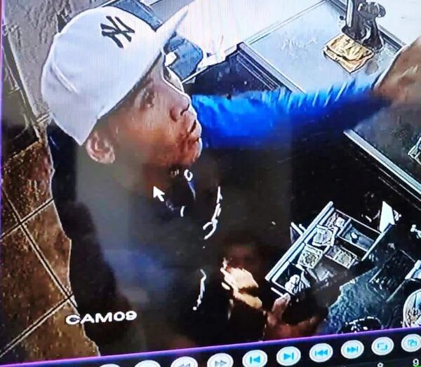 Roban dinero y celulares en asalto a supermercado - ABC en el Este - ABC Color