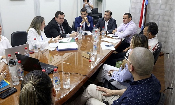 Profesionales de la medicina estética claman por regulación del ejercicio