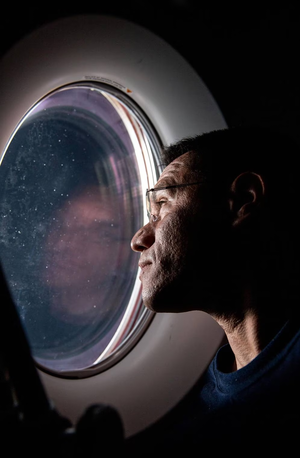Astronauta de origen latino bate récord en el espacio