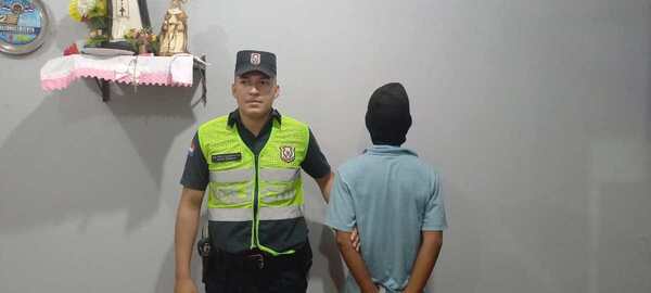 RÁPIDA ACTUACIÓN POLICIAL IMPIDIÓ QUE MALVIVIENTE SE LLEVE UNA MOTOCICLETA