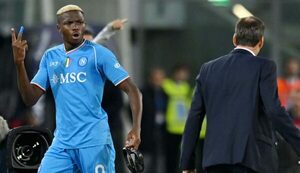 Delantero de Napoli tomará acciones contra su club por burlarse de su penal