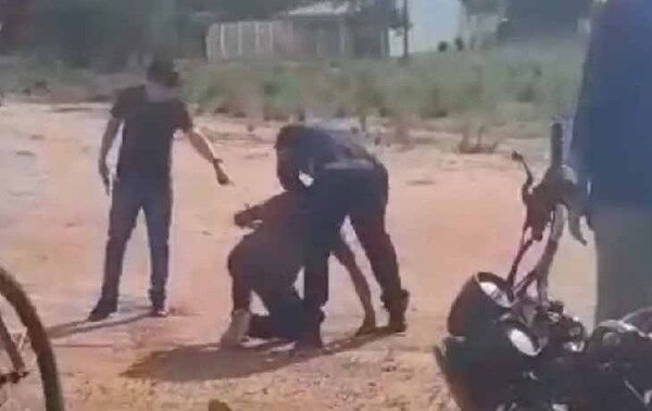 Hombres armados sacan a golpes de una capilla a un adolescente en Caaguazú – Prensa 5
