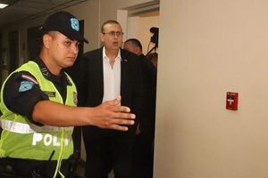 Erico deberá ser escoltado por un policía para ir a la sesión en el Senado - Política - ABC Color