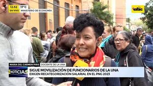 Video: Movilización de funcionarios de la UNA - ABC Noticias - ABC Color