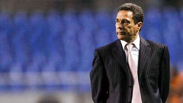 El Corinthians cesa a Vanderlei Luxemburgo