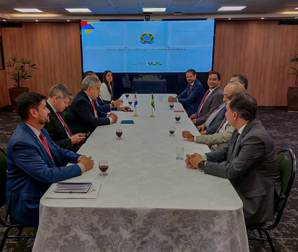 Autoridades paraguayas fortalecen cooperación con Brasil en materia de seguridad y lucha contra el crimen