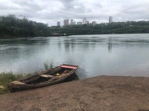 Crece nivel del río Paraná en zona de la Triple Frontera - ABC en el Este - ABC Color