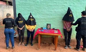Diario HOY | Desbaratan al “Clan del chespi”: intentaron deshacerse de la droga en un inodoro