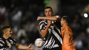 Libertad golea a Olimpia y camina implacable hacia el título - Radio Imperio 106.7 FM