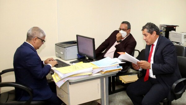 En Central “se montó un esquema delictivo para desviar fondos”