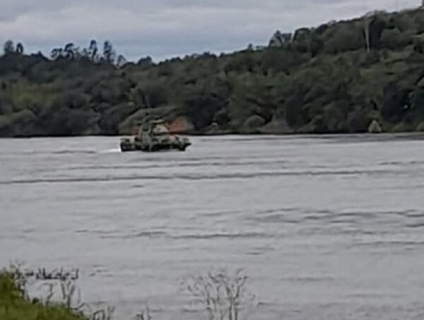 Militar argentino dispara a suboficial paraguayo sobre el río Paraná · Radio Monumental 1080 AM