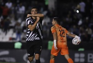 Versus / El 4-0 de Libertad sobre Olimpia quedará en la historia