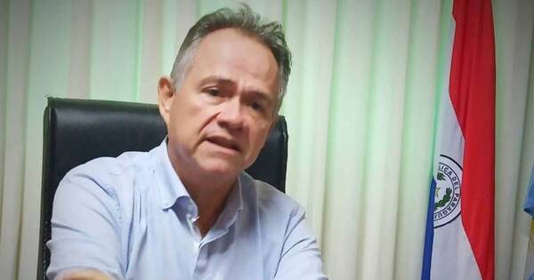 La Nación / Marino y canoeros retenidos por Prefectura argentina fueron liberados