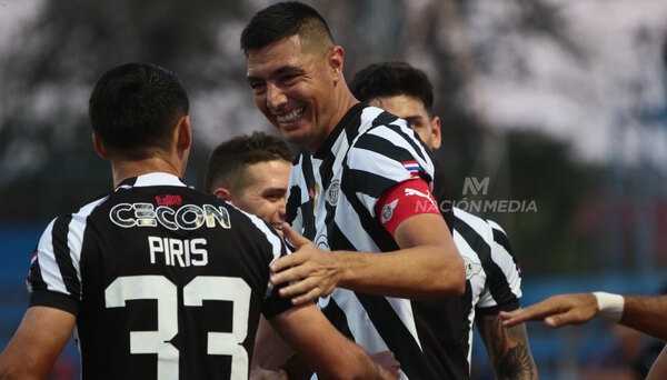Versus / Óscar Cardozo, a 8 goles del podio de máximos artilleros del fútbol paraguayo