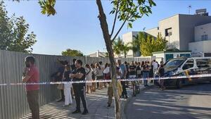 Un chico de 14 años acuchilló a 3 profesores y 2 alumnos en una escuela en España | 1000 Noticias