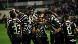 Libertad destruyó a Olimpia y afianza su senda al bicampeonato - Noticias Paraguay