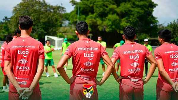 Bolivia reanudará sus torneos de fútbol mientras se investigan denuncias de corrupción