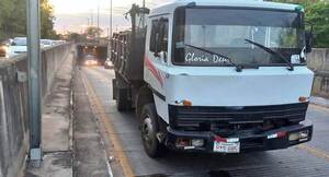 Un policía muere en el túnel Ñu Guasu •