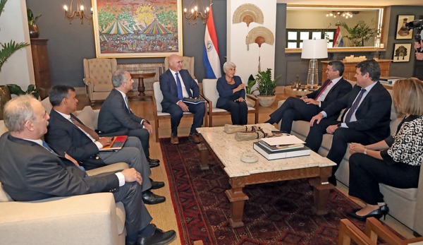 Inversión de USD 300 millones en Uruguay beneficiará al sector naviero paraguayo, anuncian - MarketData