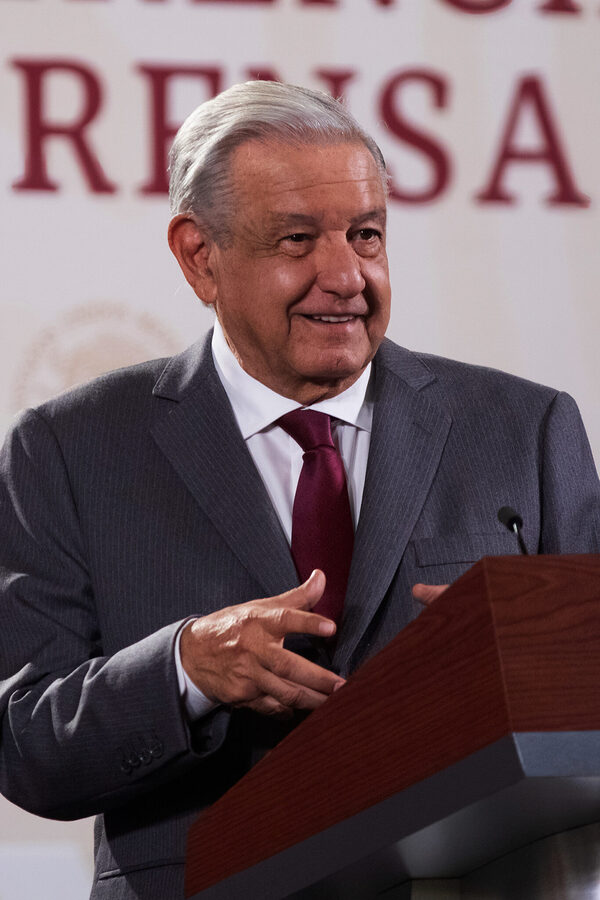 El presidente de México justifica cancelar las concesiones de litio a una empresa china - MarketData