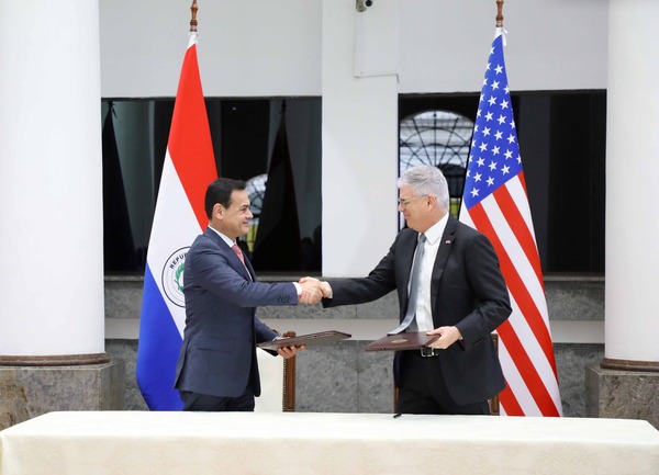 Paraguay convoca a embajador de EEUU por supuesta filtraci贸n de documentos sobre plan anticorrupci贸n - Revista PLUS
