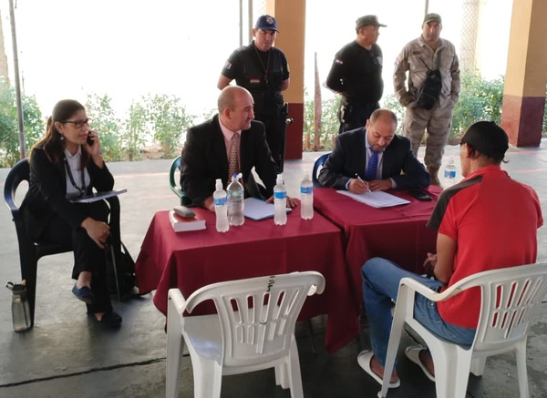 Autoridades del Ministerio de Justicia visitaron a reclusos del penal de San Pedro - .::RADIO NACIONAL::.