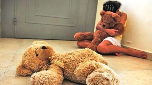 Ejemplar condena: Pastor de iglesia, su esposa y padre biológico condenados por abuso y coacción a una niña