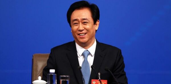 El fundador de evergrande, Xu Jiayin se encuentra en supuesto arresto domiciliario, lo que parece ser uno de los cap铆tulos finales de la ca铆da de su empresa - Revista PLUS
