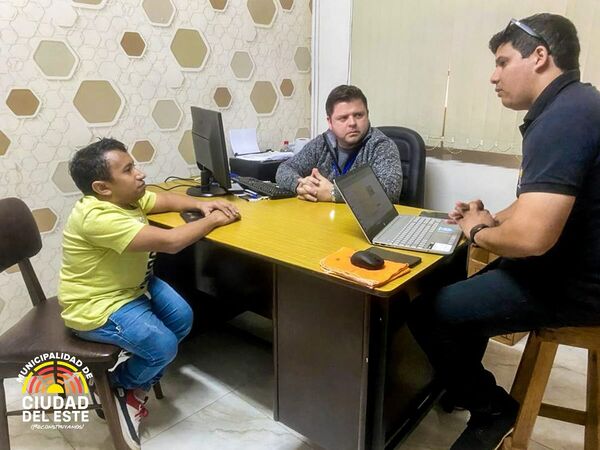 Municipalidad de CDE busca a los asistentes de Papá Noel - La Clave