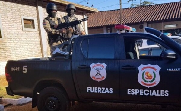 Agente del GEO golpeó a joven que pidió giros pero no tenía dinero