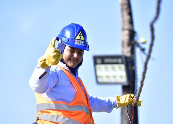 Puente de la Bioceánica: mano de obra femenina marca presencia en la construcción - Unicanal