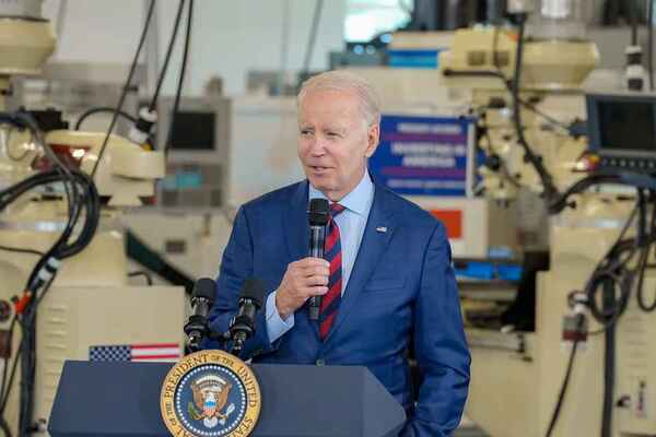Biden cambia de táctica y ataca directamente a Trump
