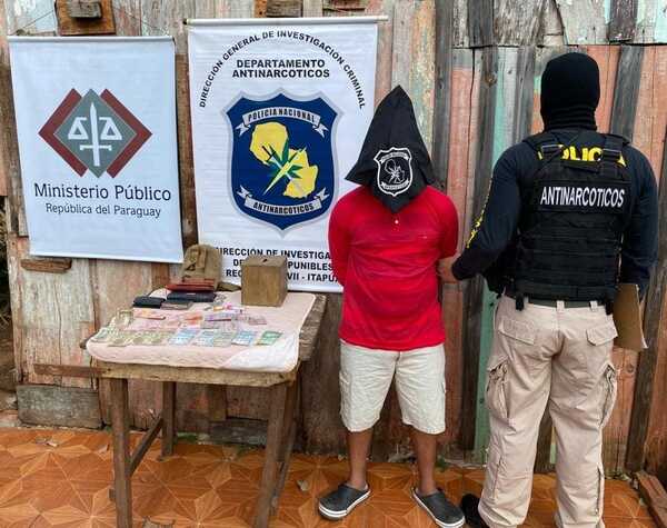 APREHENDEN A PRESUNTO COMERCIALIZADOR DE ESTUPEFACIENTES EN ENCARNACIÓN