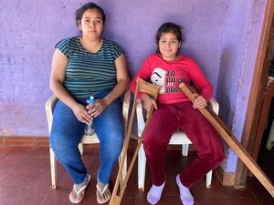 Madre pide ayuda para costear cirugía y que su pequeña hija pueda volver a caminar