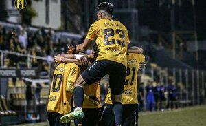 Versus / ¡Una "joya! El golazo de Romeo Benítez en la Copa Paraguay