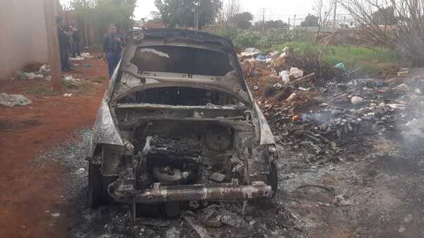 Vehículo presumiblemente usado para un rapto fue encontrado incinerado en PJC