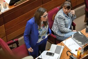 Kattya responde a Celeste Amarilla: “Acá no hay ninguna bella durmiente” - Política - ABC Color