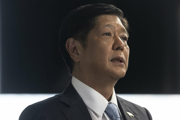 Filipinas advierte a China que defenderá territorio - ADN Digital