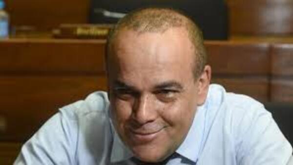 Bachi pedirá a Santiago Peña vetar desafectación a favor de ocupantes vip en Villa Hayes